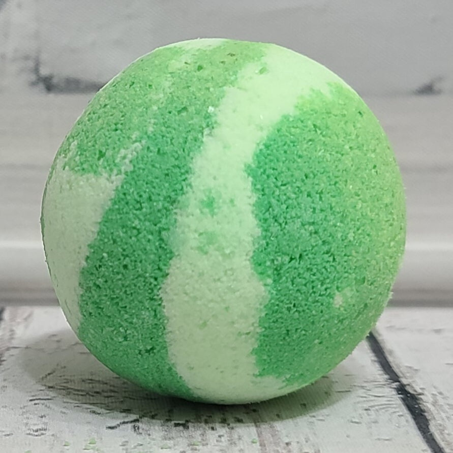 Cucumber Melon Foaming Bath Bomb