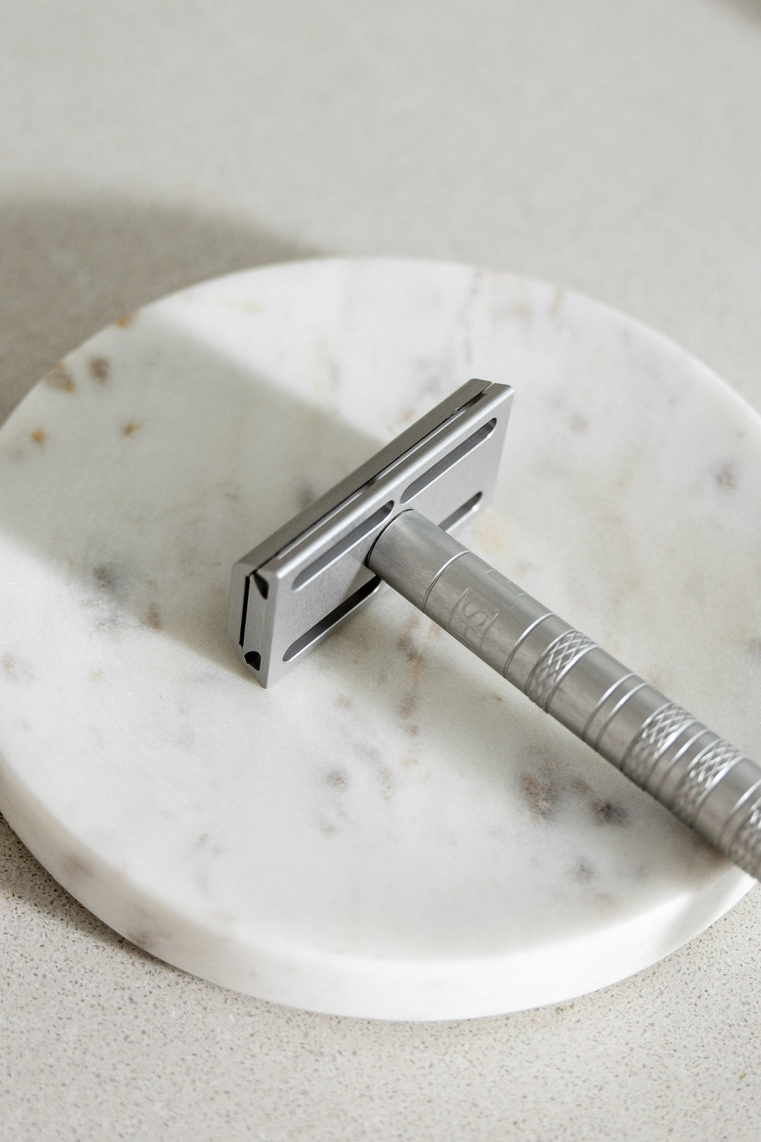 Henson AL13 Mild Razor - Steel Blue for Sensitive Skin | Tophers