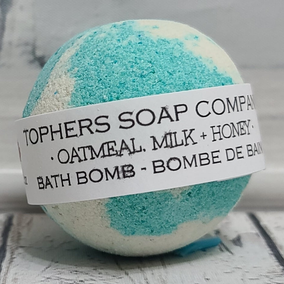 Oatmeal, Milk + Honey Foaming Bath Bomb